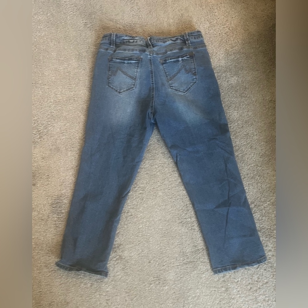 Women’s Blue Jeans - Picture 3 of 6